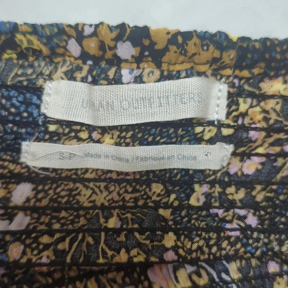 Urban Outfitters Paulina Floral Square Neck Romper, Color Black/Yellow Size SP - Picture 14 of 15